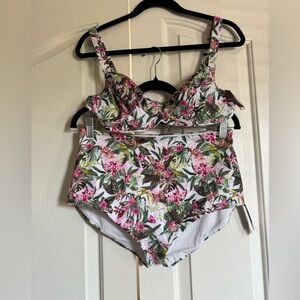 NWT Victoria’s Secret Floral Bikini Set